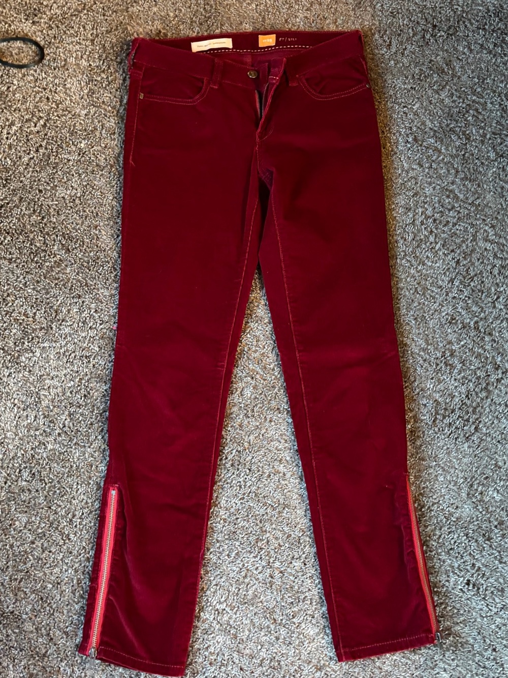Pilcro & the Letterpress  Burgundy corduroy Stretch Zip-Hem skinny Jeans size 29
